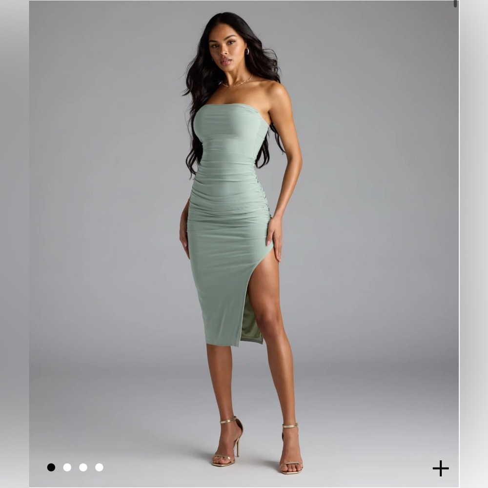 NWT Ignite the Charm Midi Dress - S